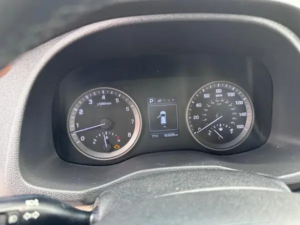 KM8J33A27GU076486 2016 HYUNDAI TUCSON - Image 8