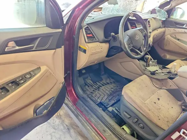 KM8J33A27GU105310 2016 HYUNDAI TUCSON - Image 8