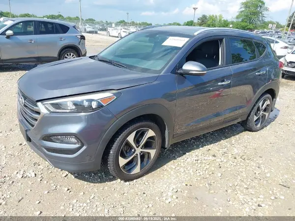 KM8J33A27GU111804 2016 HYUNDAI TUCSON - Image 2