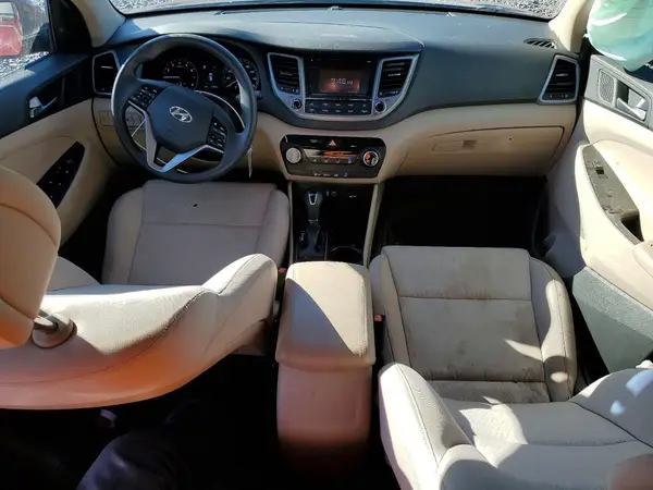 KM8J33A27GU124472 2016 HYUNDAI TUCSON - Image 8