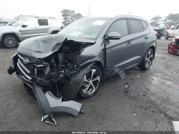 KM8J33A27GU140591 2016 HYUNDAI TUCSON - Image 2