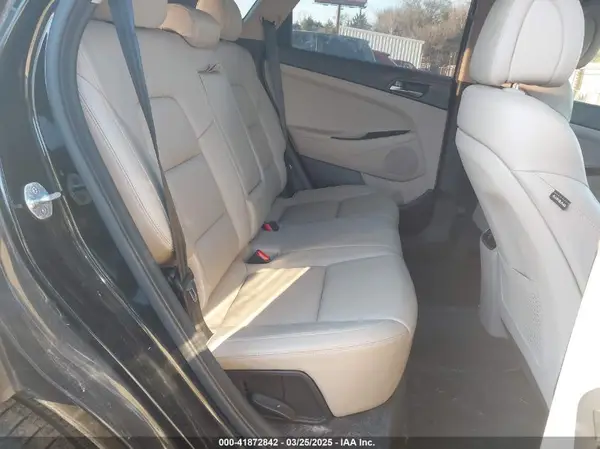 KM8J33A27GU152224 2016 HYUNDAI TUCSON - Image 8