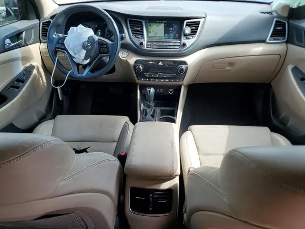 KM8J33A27GU154023 2016 HYUNDAI TUCSON - Image 8
