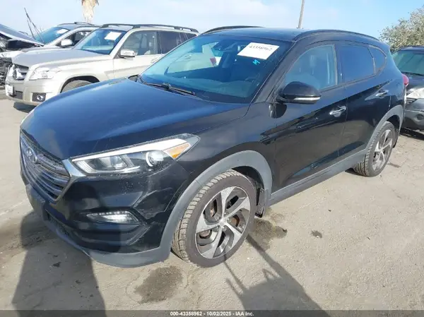 KM8J33A27GU157035 2016 HYUNDAI TUCSON - Image 2
