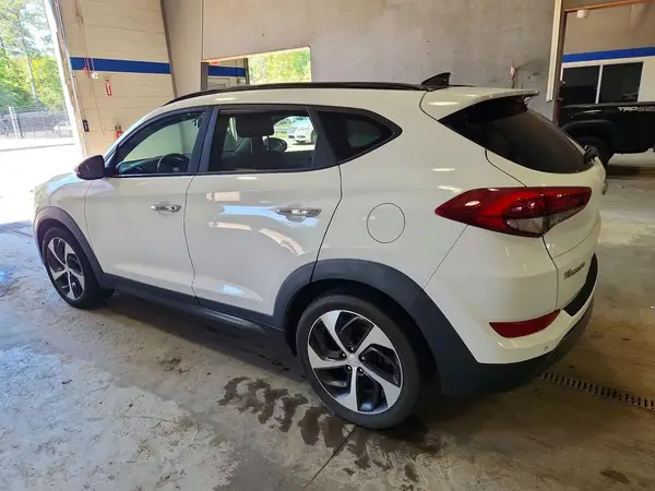KM8J33A27GU161182 2016 HYUNDAI TUCSON - Image 2