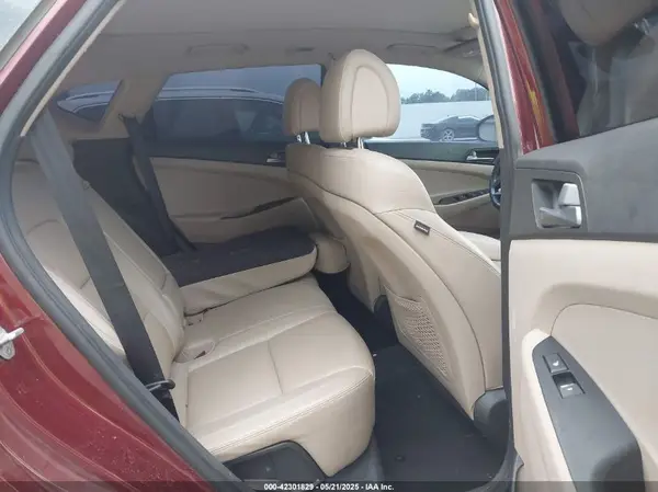 KM8J33A27GU163868 2016 HYUNDAI TUCSON - Image 8