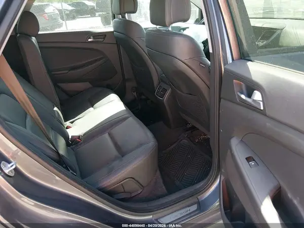 KM8J33A27GU178466 2016 HYUNDAI TUCSON - Image 8