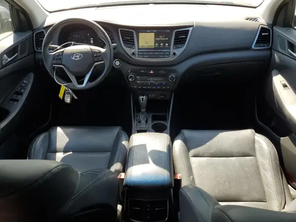 KM8J33A27GU179133 2016 HYUNDAI TUCSON - Image 8