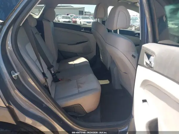 KM8J33A27GU179164 2016 HYUNDAI TUCSON - Image 8