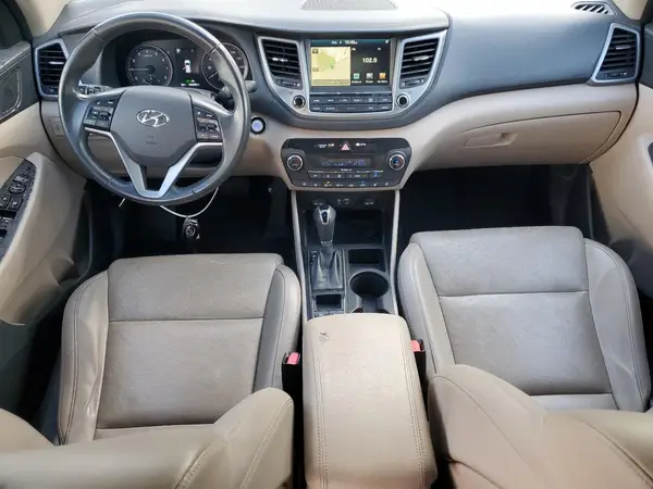 KM8J33A27GU183117 2016 HYUNDAI TUCSON - Image 8