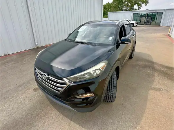 KM8J33A27GU201258 2016 HYUNDAI TUCSON - Image 2