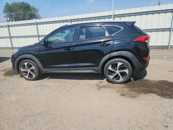 KM8J33A27GU214477 2016 HYUNDAI TUCSON - Image 2