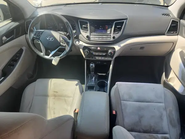 KM8J33A27GU214477 2016 HYUNDAI TUCSON - Image 8