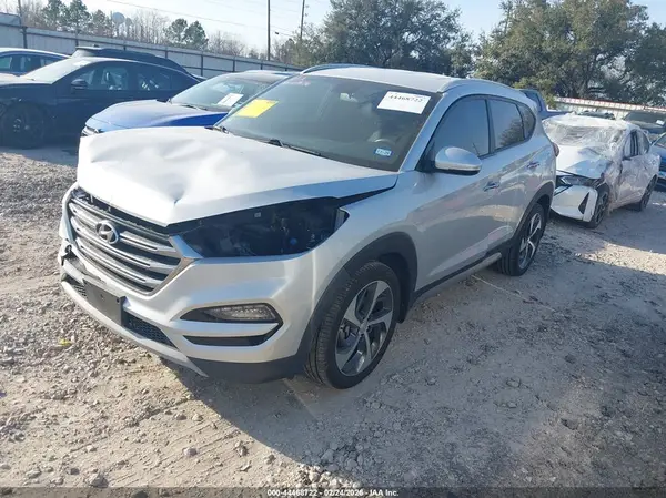 KM8J33A27HU301197 2017 HYUNDAI TUCSON - Image 2