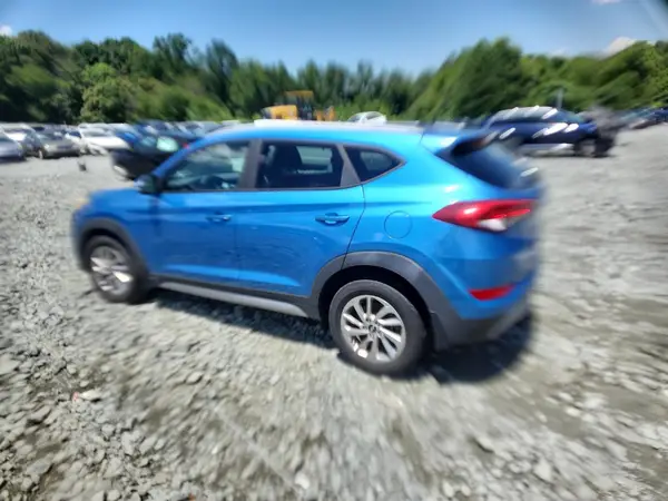 KM8J33A27HU312183 2017 HYUNDAI TUCSON - Image 2
