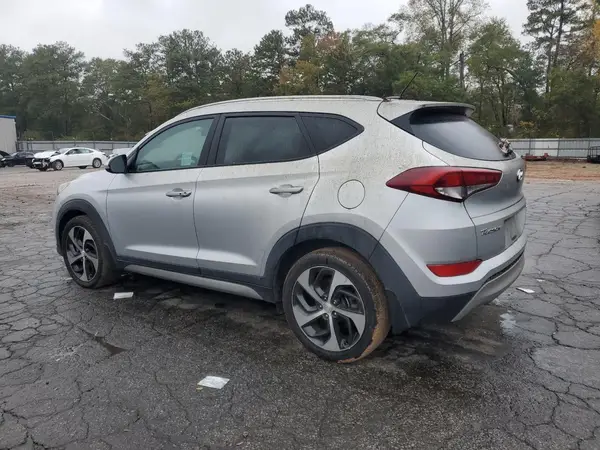 KM8J33A27HU317724 2017 HYUNDAI TUCSON - Image 2