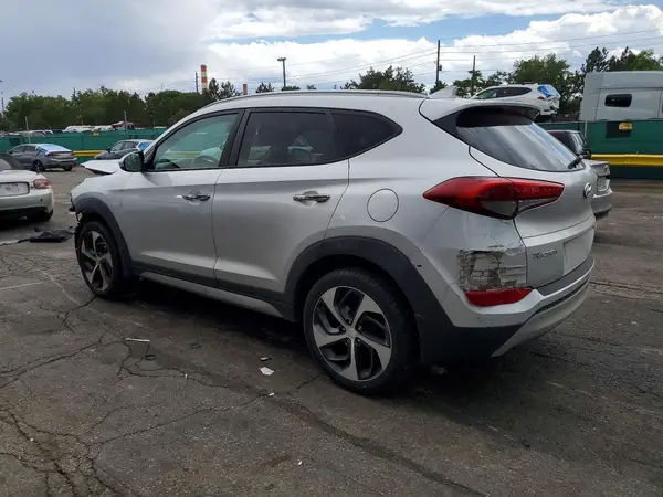 KM8J33A27HU320624 2017 HYUNDAI TUCSON - Image 2