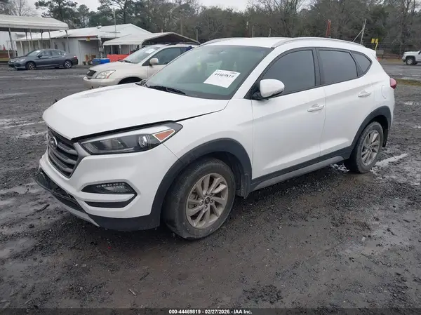 KM8J33A27HU322535 2017 HYUNDAI TUCSON - Image 2