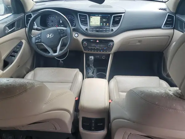 KM8J33A27HU328819 2017 HYUNDAI TUCSON - Image 8