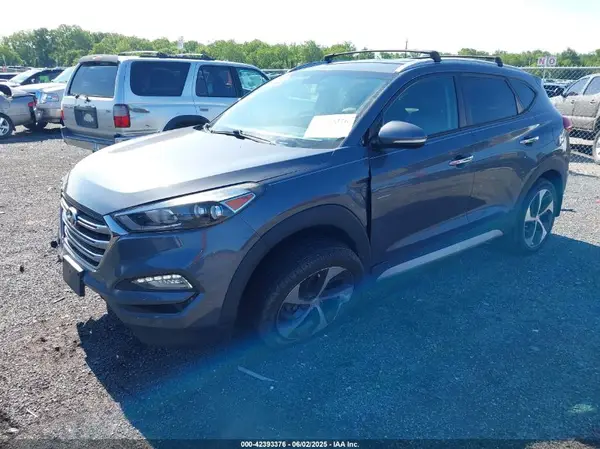 KM8J33A27HU343675 2017 HYUNDAI TUCSON - Image 2