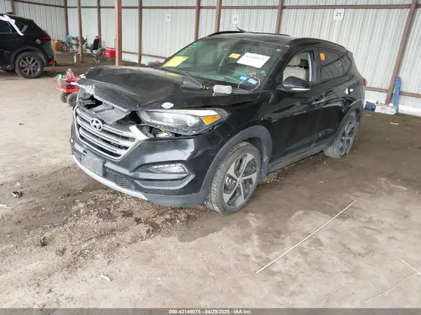 KM8J33A27HU362369 2017 HYUNDAI TUCSON - Image 2