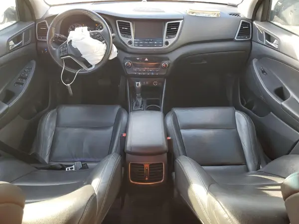 KM8J33A27HU366731 2017 HYUNDAI TUCSON - Image 8