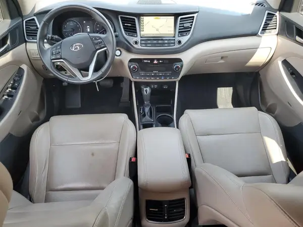 KM8J33A27HU369399 2017 HYUNDAI TUCSON - Image 8