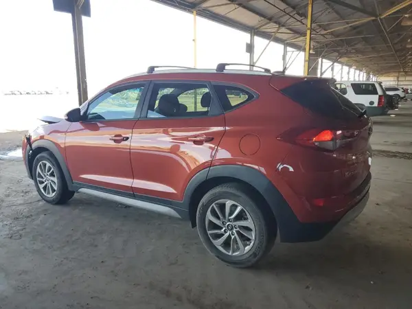 KM8J33A27HU372514 2017 HYUNDAI TUCSON - Image 2