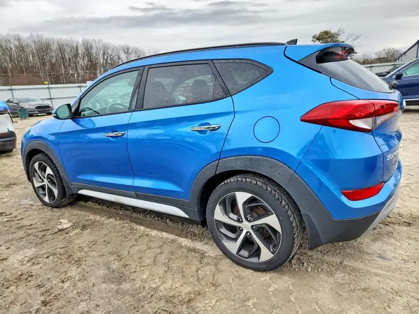 KM8J33A27HU374215 2017 HYUNDAI TUCSON - Image 2