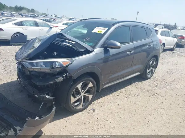 KM8J33A27HU385229 2017 HYUNDAI TUCSON - Image 2