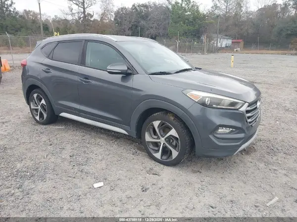 KM8J33A27HU393654 2017 HYUNDAI TUCSON - Image 1