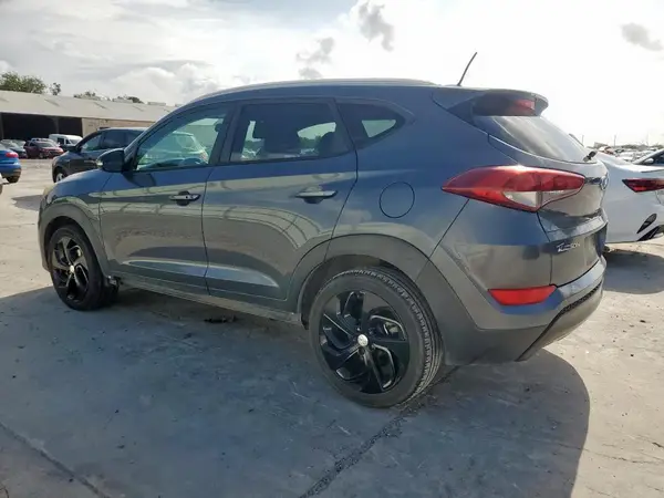 KM8J33A27HU410534 2017 HYUNDAI TUCSON - Image 2