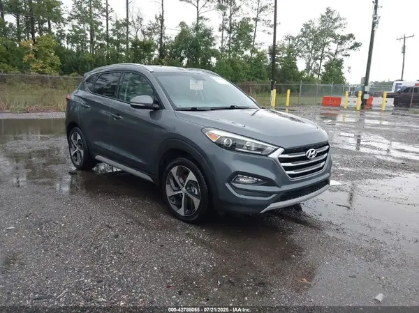 KM8J33A27HU426233 2017 HYUNDAI TUCSON - Image 1