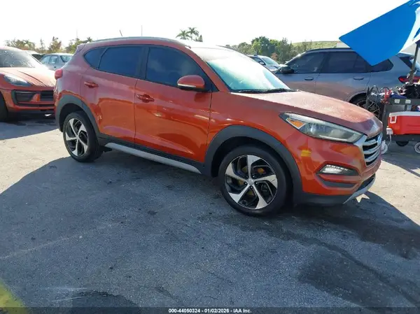 KM8J33A27HU429150 2017 HYUNDAI TUCSON - Image 1