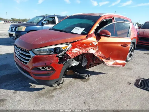 KM8J33A27HU429150 2017 HYUNDAI TUCSON - Image 2