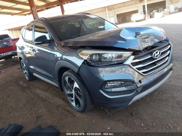 KM8J33A27HU460429 2017 HYUNDAI TUCSON - Image 1