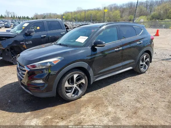 KM8J33A27HU511475 2017 HYUNDAI TUCSON - Image 2