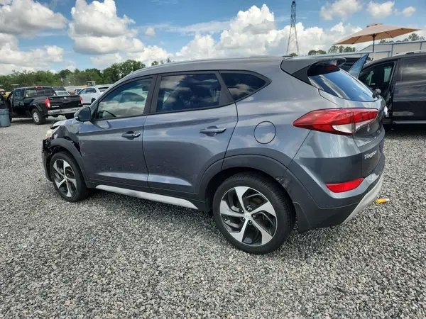 KM8J33A27HU539518 2017 HYUNDAI TUCSON - Image 2