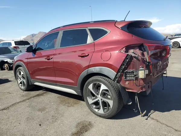 KM8J33A27HU561146 2017 HYUNDAI TUCSON - Image 2