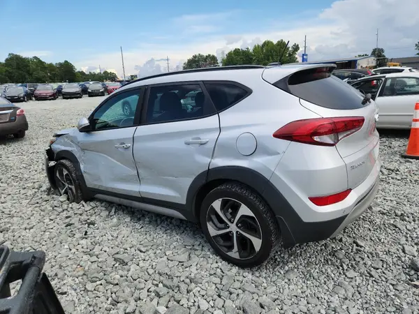 KM8J33A27HU565455 2017 HYUNDAI TUCSON - Image 2
