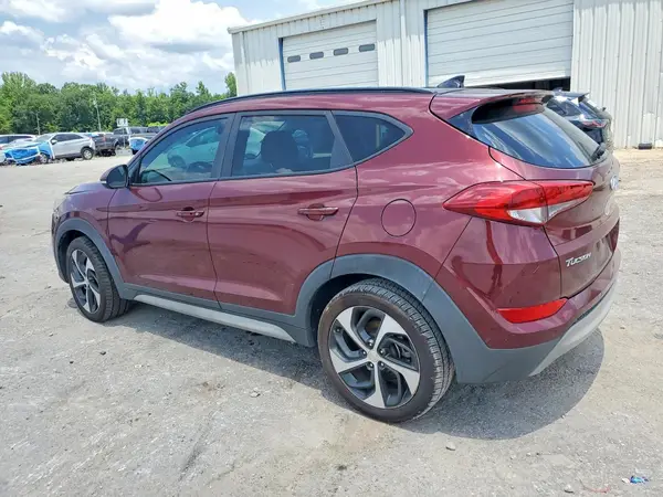 KM8J33A27JU631105 2018 HYUNDAI TUCSON - Image 2