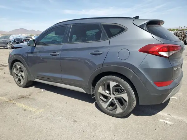 KM8J33A27JU636417 2018 HYUNDAI TUCSON - Image 2