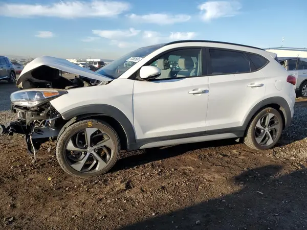KM8J33A27JU643044 2018 HYUNDAI TUCSON - Image 1