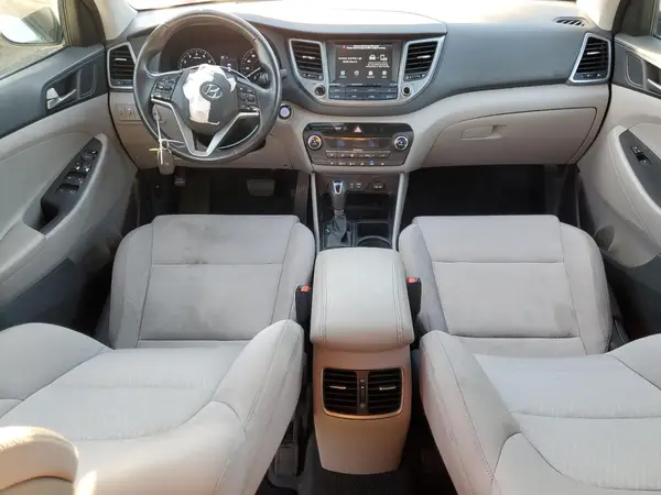 KM8J33A27JU643044 2018 HYUNDAI TUCSON - Image 8