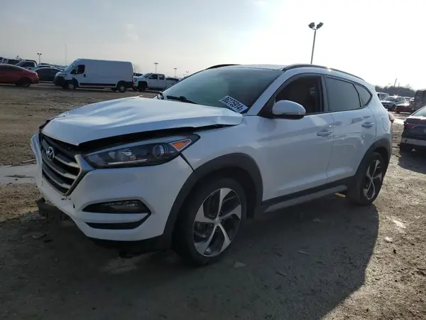KM8J33A27JU668770 2018 HYUNDAI TUCSON - Image 1