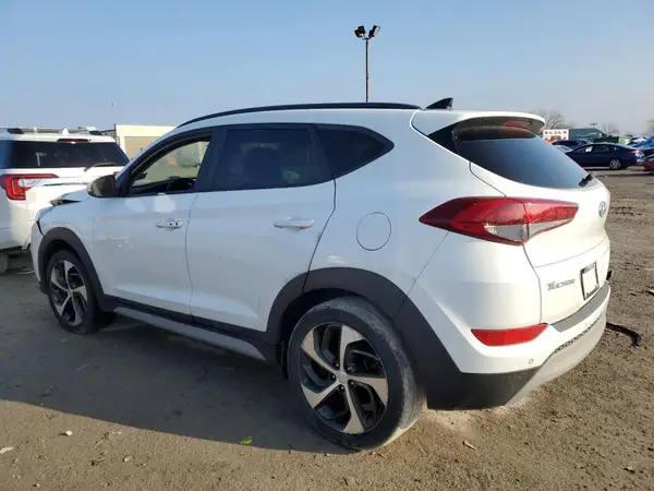 KM8J33A27JU668770 2018 HYUNDAI TUCSON - Image 2