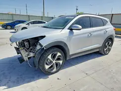 KM8J33A27JU674732 2018 HYUNDAI TUCSON