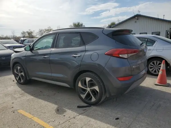 KM8J33A27JU677937 2018 HYUNDAI TUCSON - Image 2