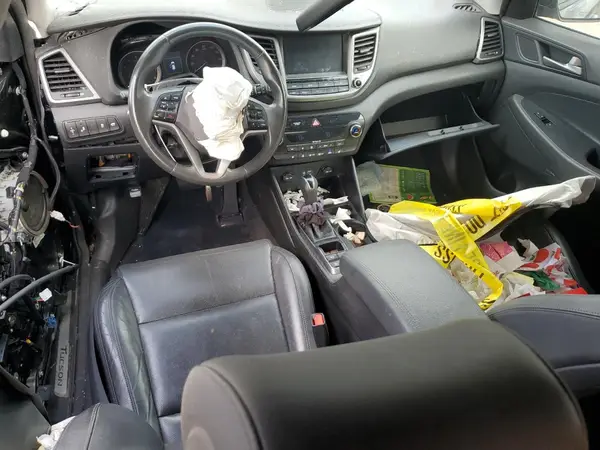 KM8J33A27JU715599 2018 HYUNDAI TUCSON - Image 8