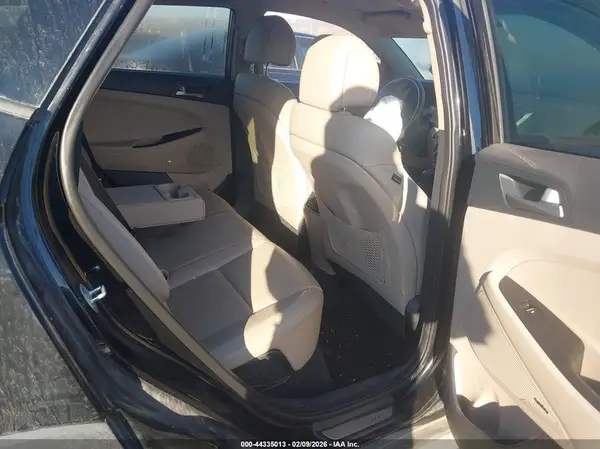 KM8J33A27JU720852 2018 HYUNDAI TUCSON - Image 8
